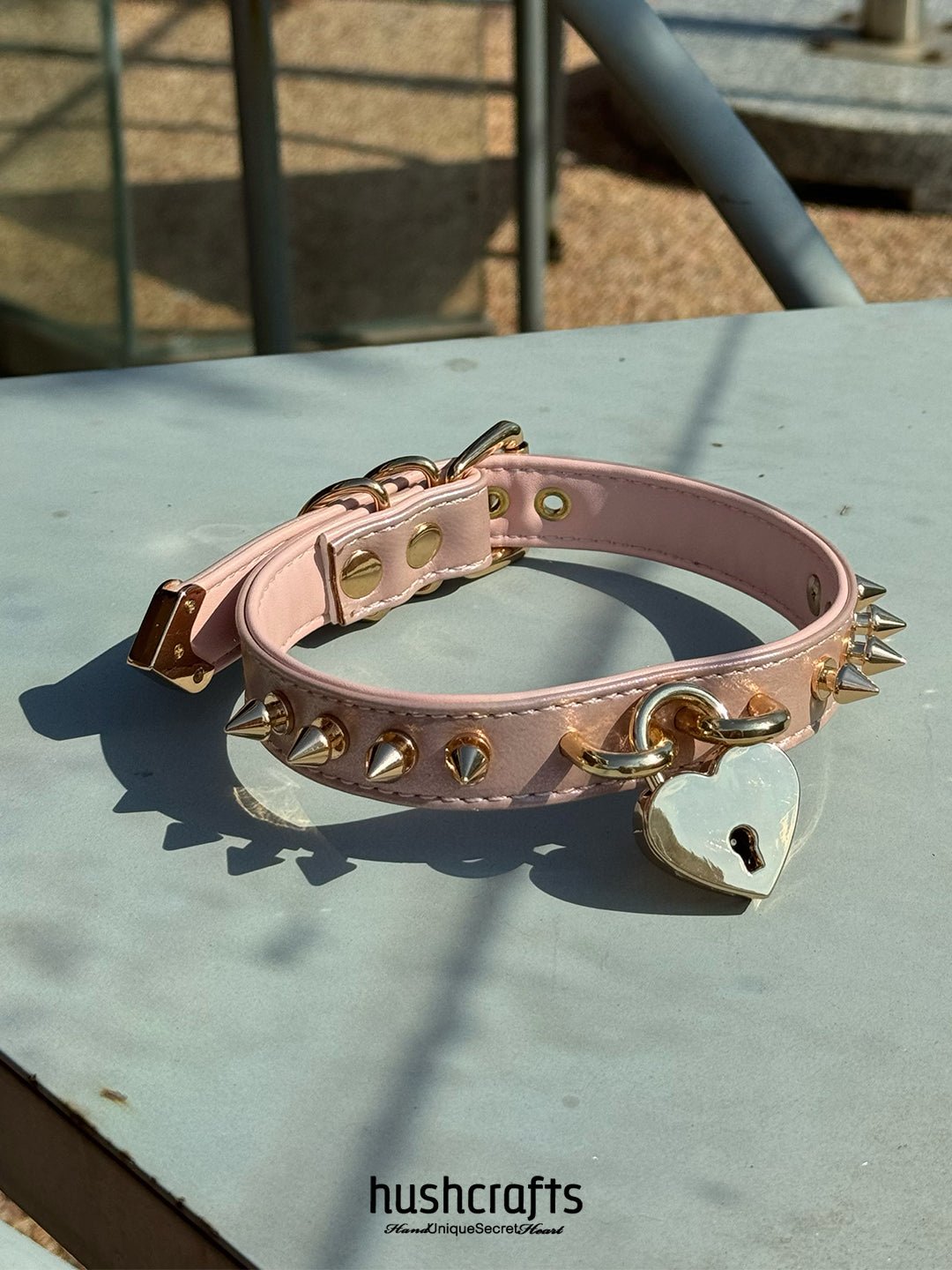 HushCrafts Collar - "Sweet heart Lock" - hushcrafts
