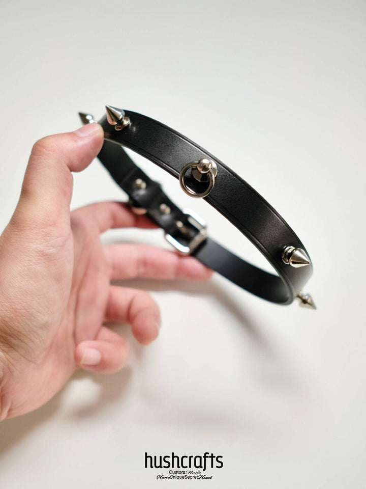 HUSHCRAFTS® Spiked Leather Day Collar - hushcrafts