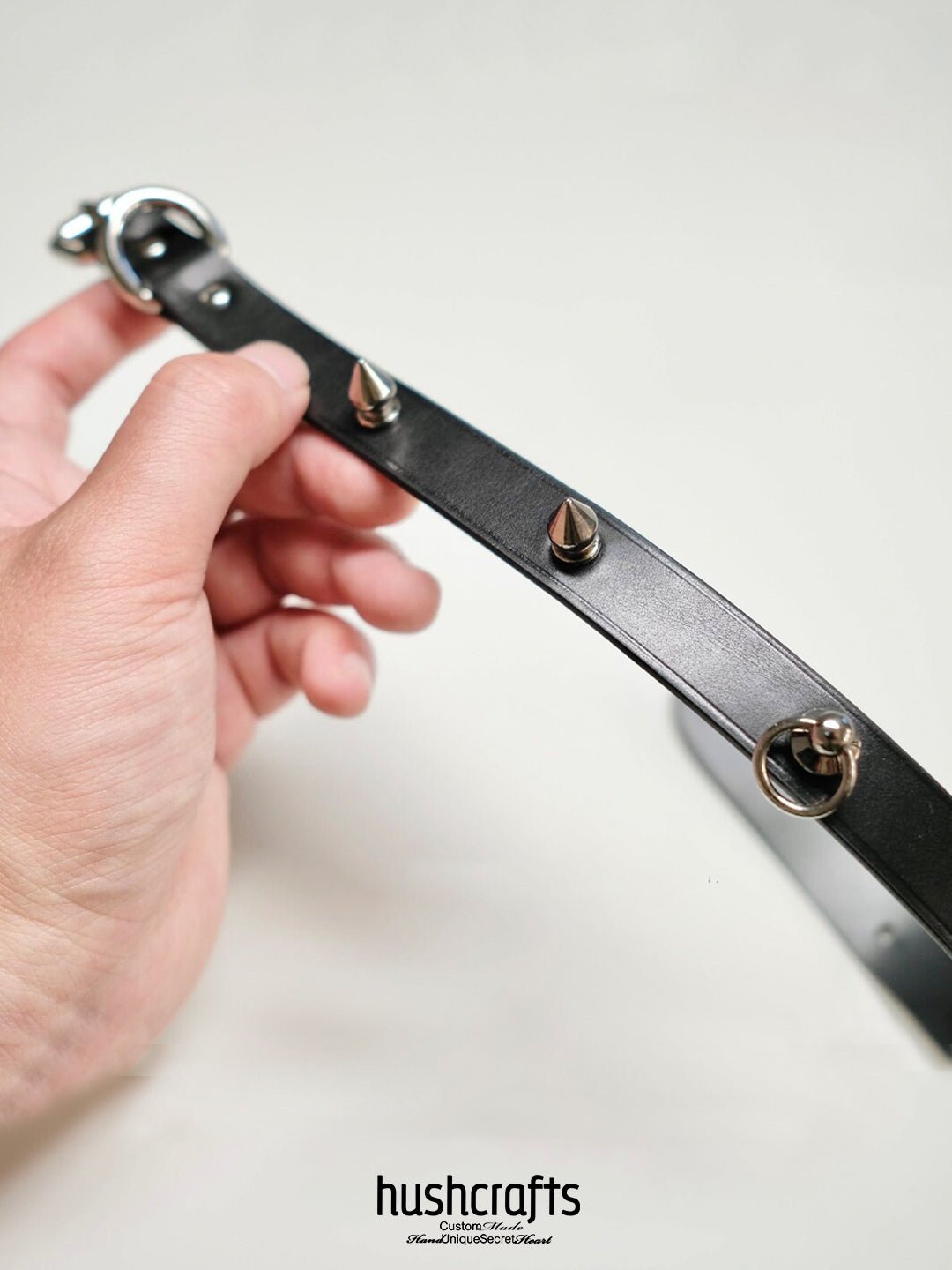 HUSHCRAFTS® Spiked Leather Day Collar - hushcrafts