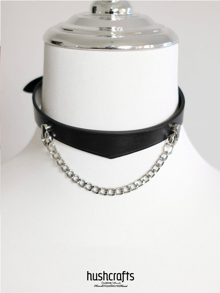 HUSHCRAFTS® V - Shaped Leather Day Collar - hushcrafts