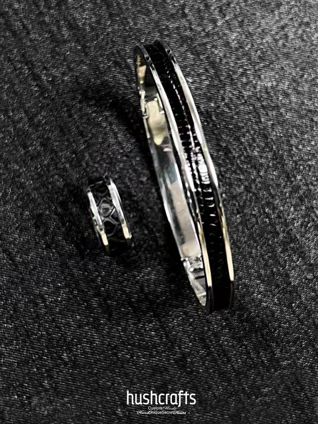 Silver Twilight Gleam Bangle – Lizard - hushcrafts