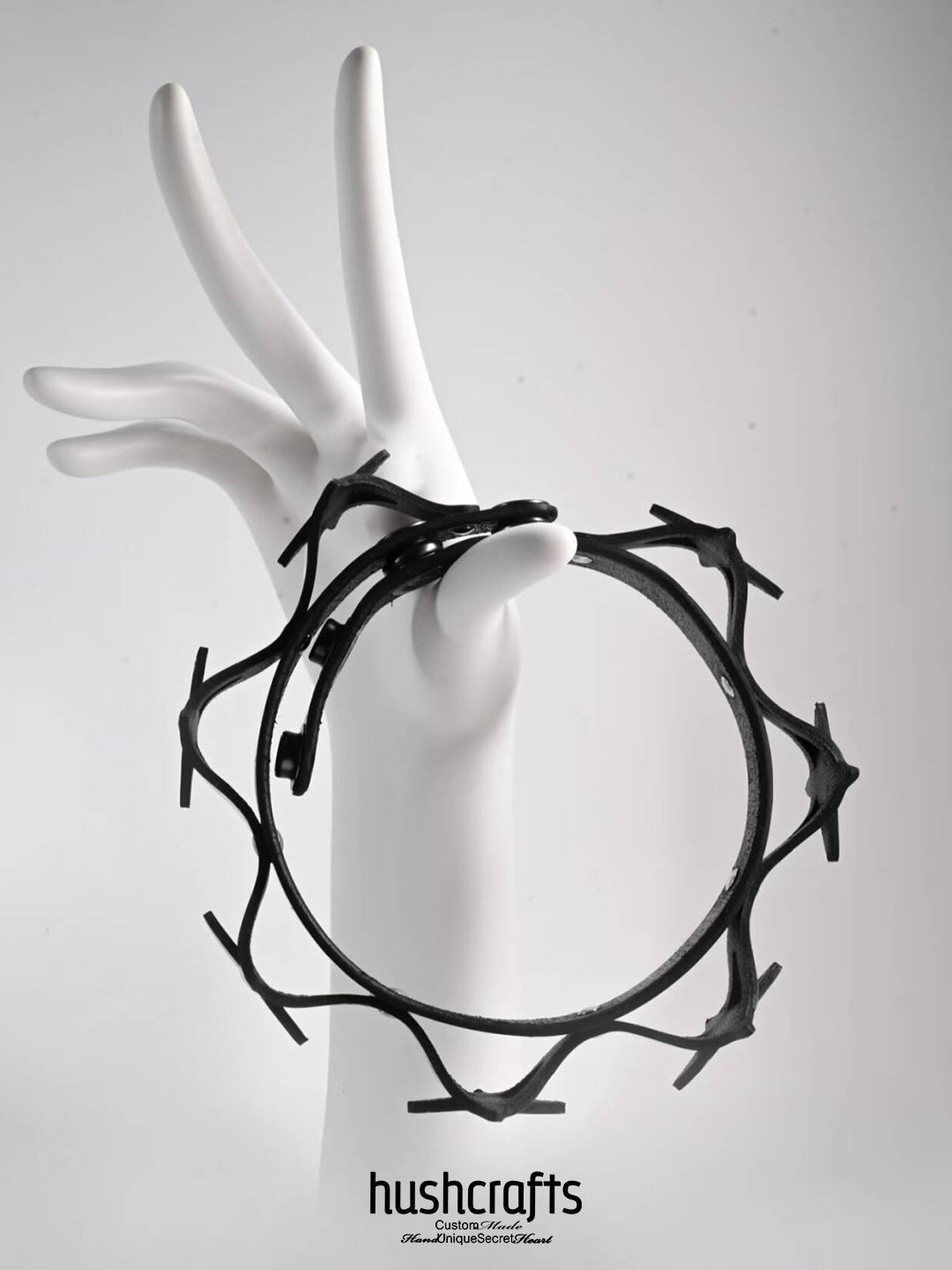 What is a Day Collar? Symbolism & Styling Guide - Hushcrafts LLC