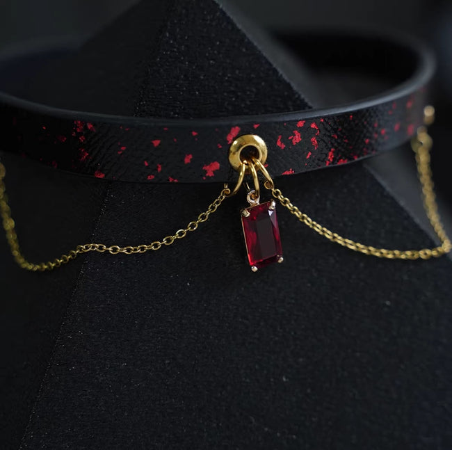 The Cruor Collar Main Image