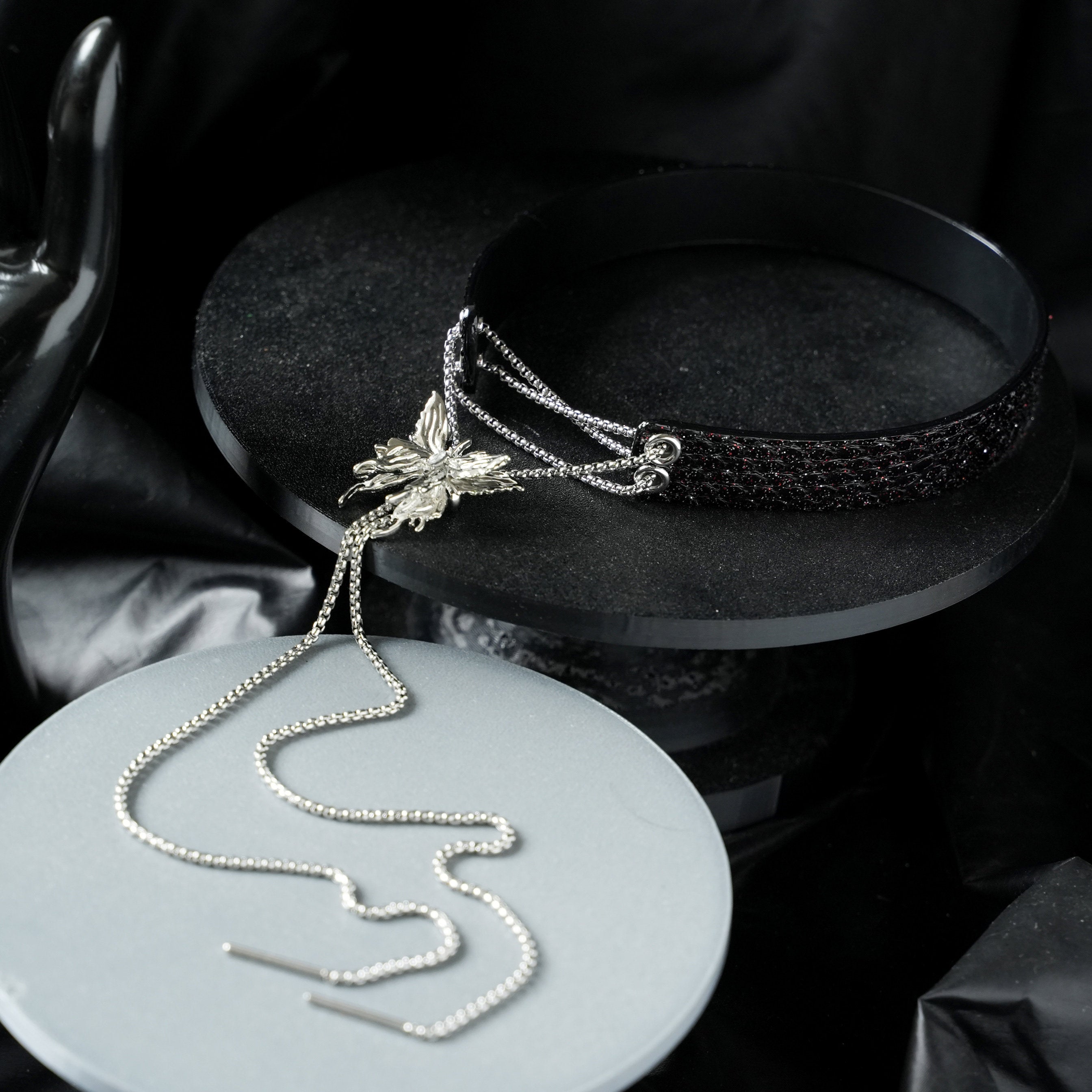 The Chrysalis Collar