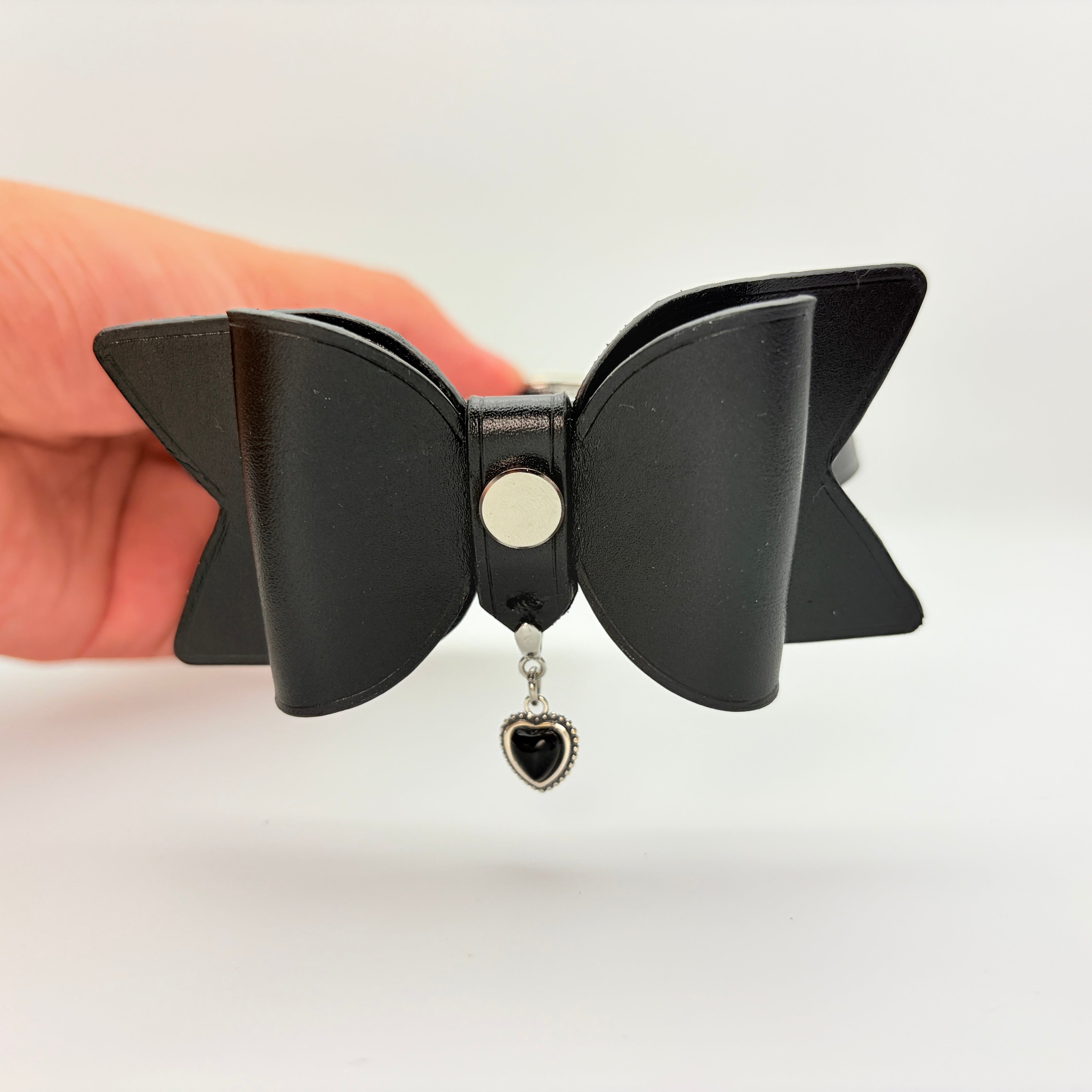 Dark Tender – Leather Bow Choker with Heart Charm | Hushcrafts®