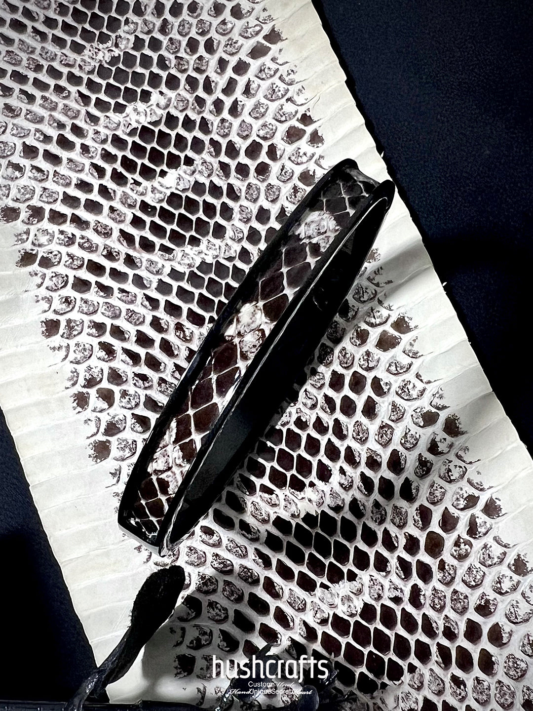 Schmales Krokodillederarmband „Petite Croc“