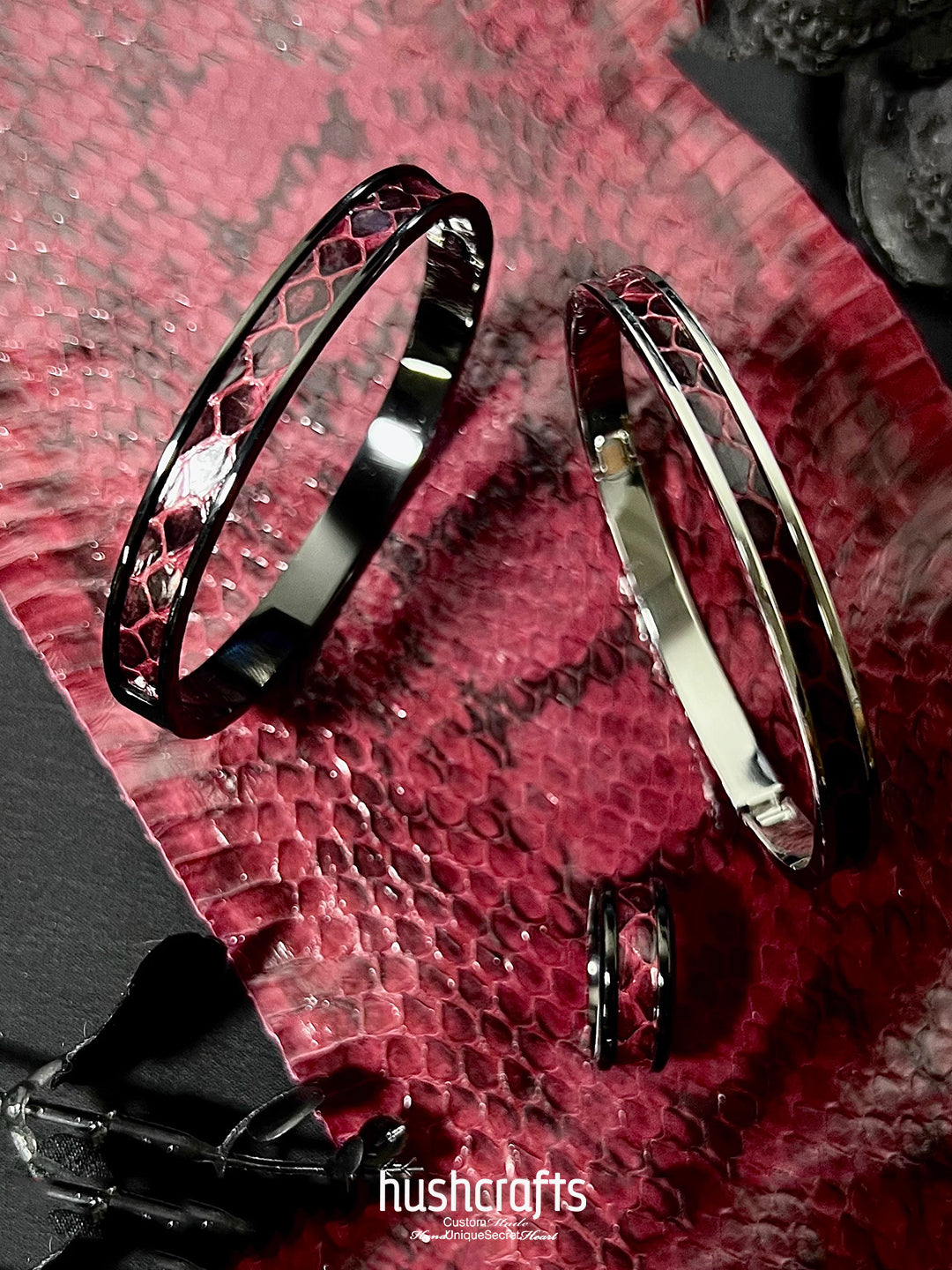 Schmales Krokodillederarmband „Petite Croc“