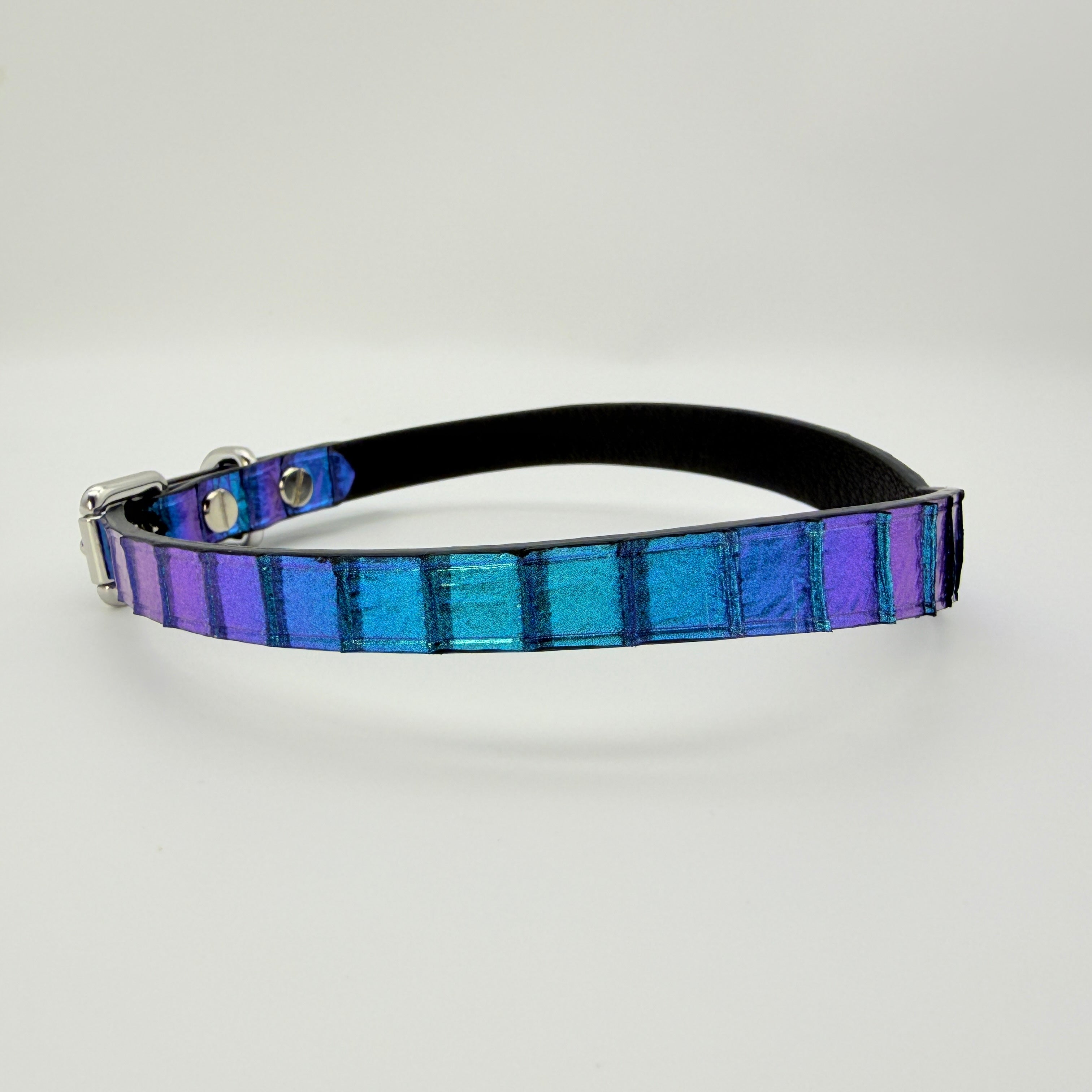 Vanguard Halsband – Halsband aus Schlangenleder mit Lammfellfutter und abschließbarem Verschluss | Hushcrafts®