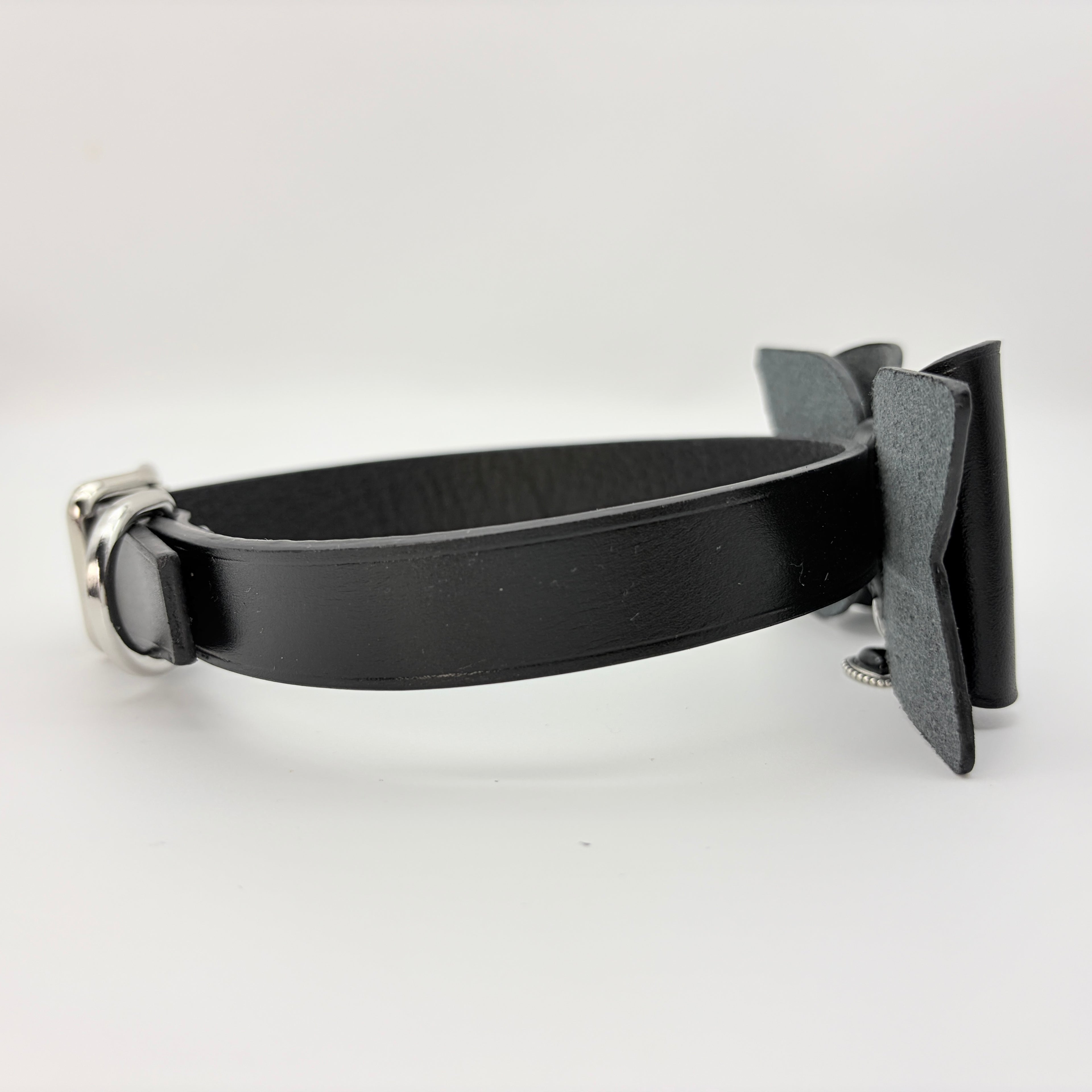 Dark Tender – Leather Bow Choker with Heart Charm | Hushcrafts®