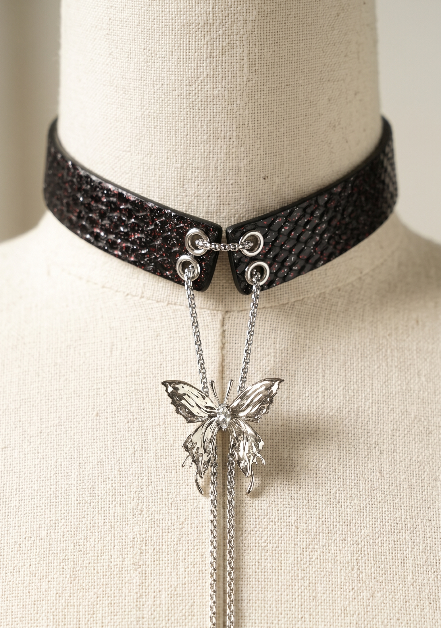 The Chrysalis Collar