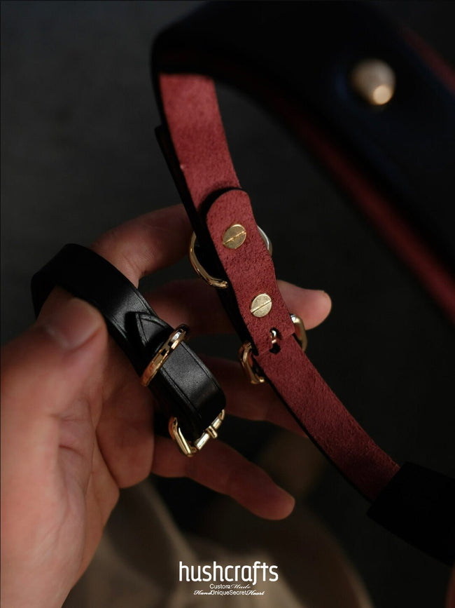 Collier ras du cou en cuir noir et bordeaux avec anneau de propriétaire Main Image