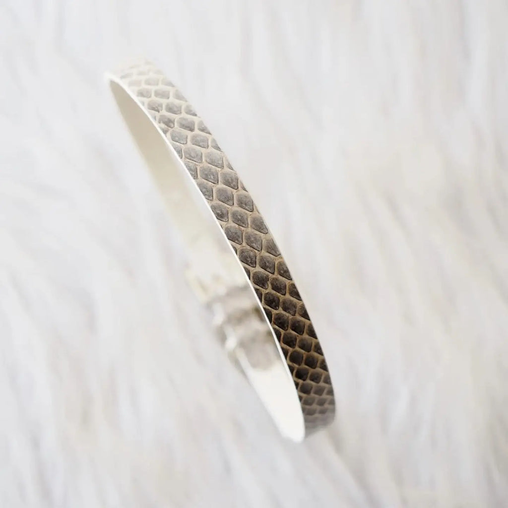EchoWave II – Snakeskin LED Choker & Bracelet, Custom Engraving | Hushcrafts® - Hushcrafts LLC