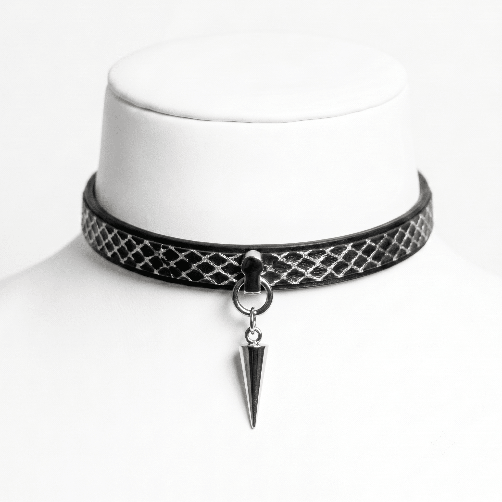 Glacial Choker – Sustainable Salmon Leather Choker with Spike Pendant | Hushcrafts® - Hushcrafts LLC