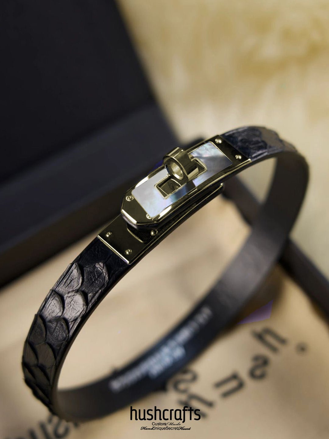 Hushcrafts®Collar - "Kelly Serpent" - hushcrafts