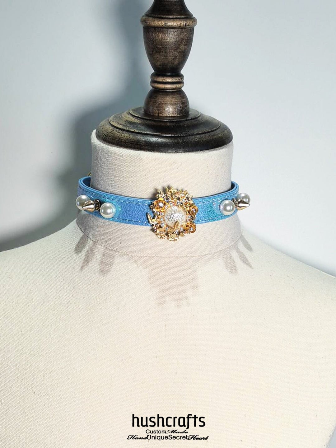 "Laureline" Daytime Collar - hushcrafts