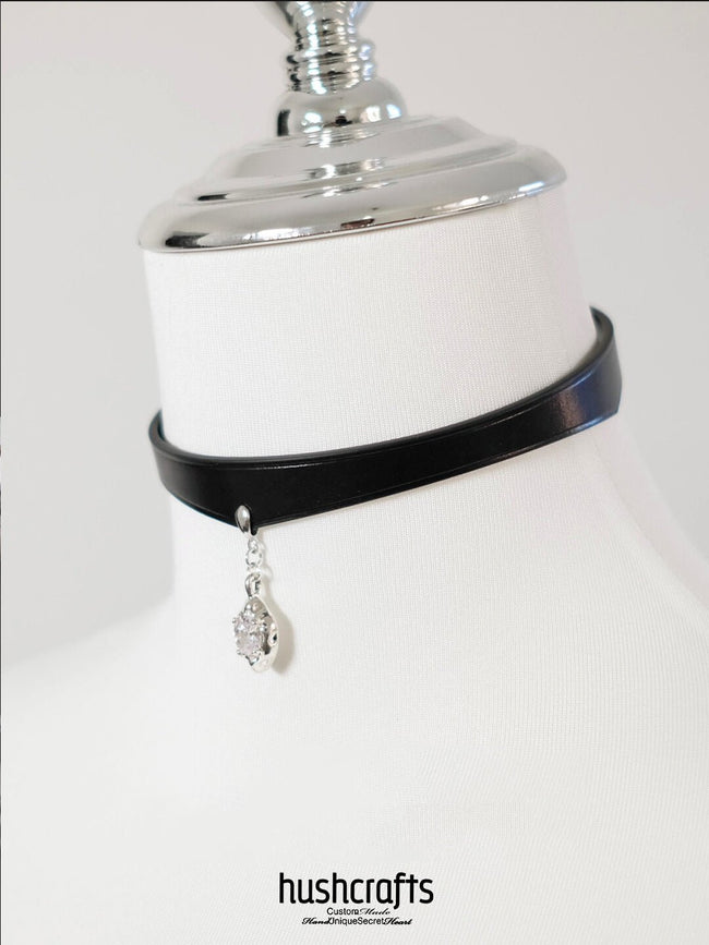 Nocturne Teardrop Choker - Hushcrafts LLC Hover Image