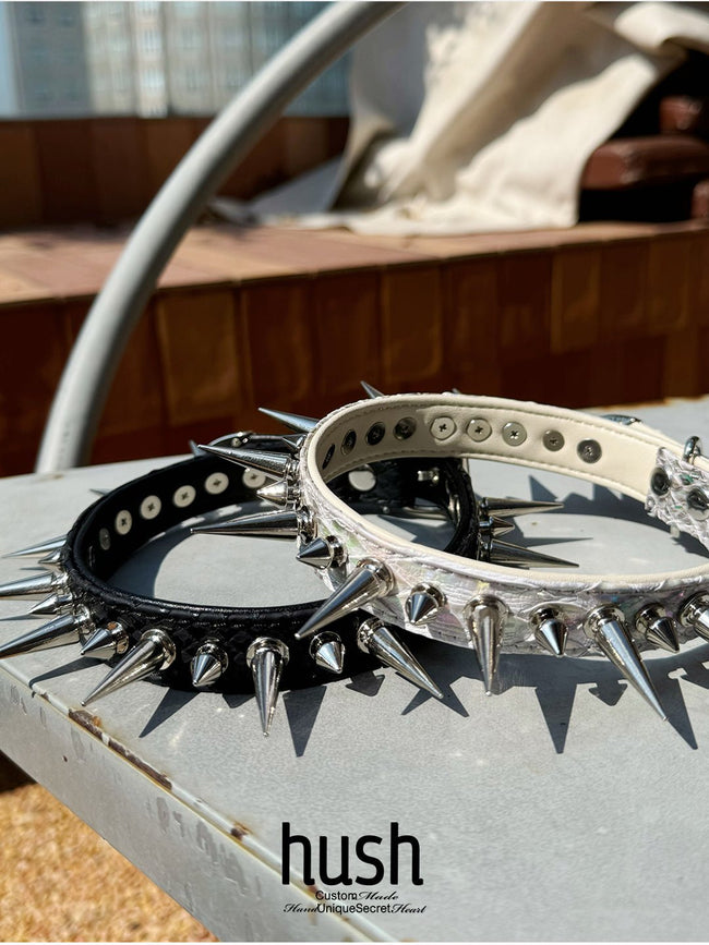 Punk choker collar for women with vegan snakeskin leather and rivet - Available with different types of charms and colors - Hush Hover Image