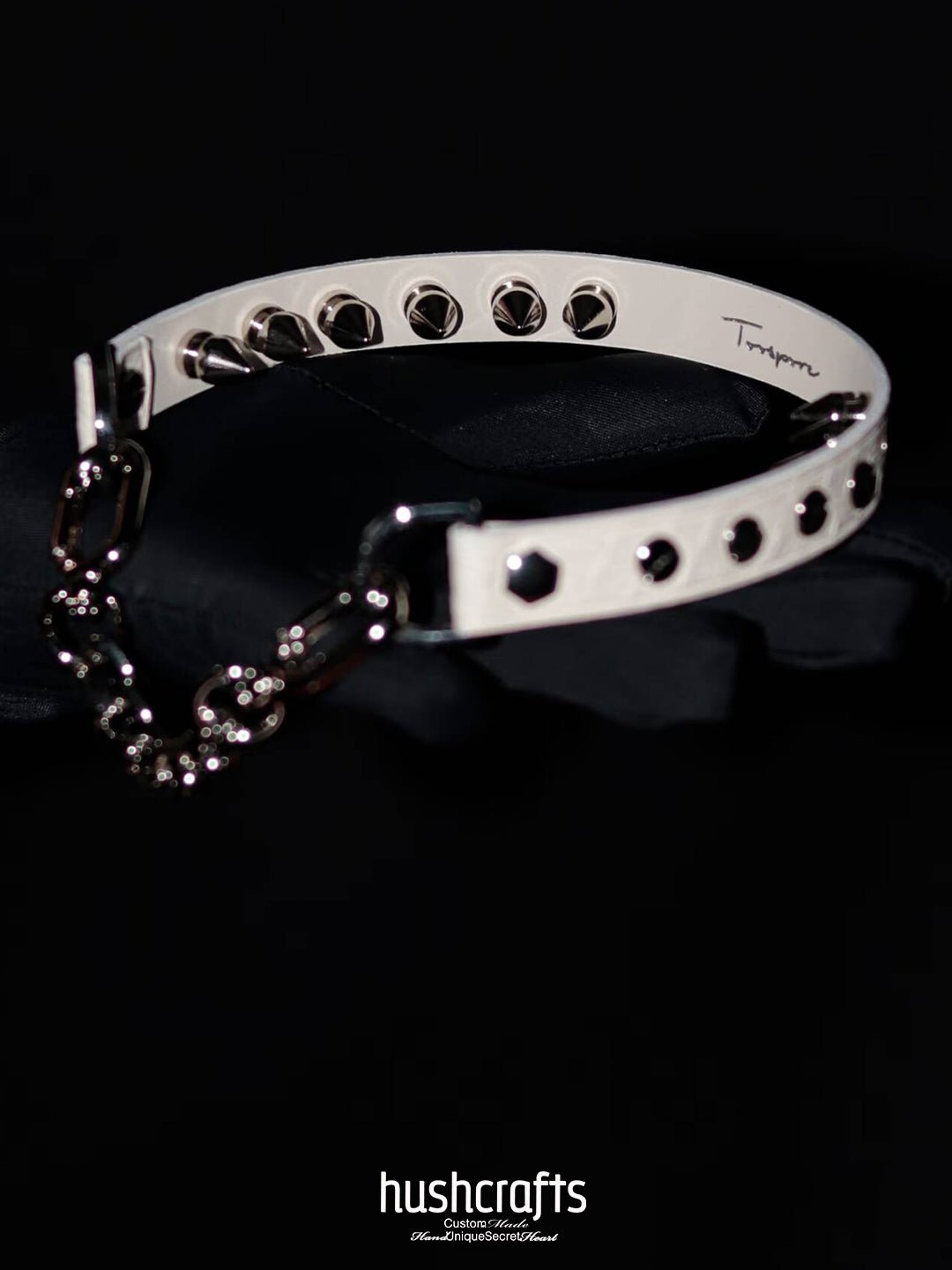 Reversible P Choker with Removable Studs - hushcrafts