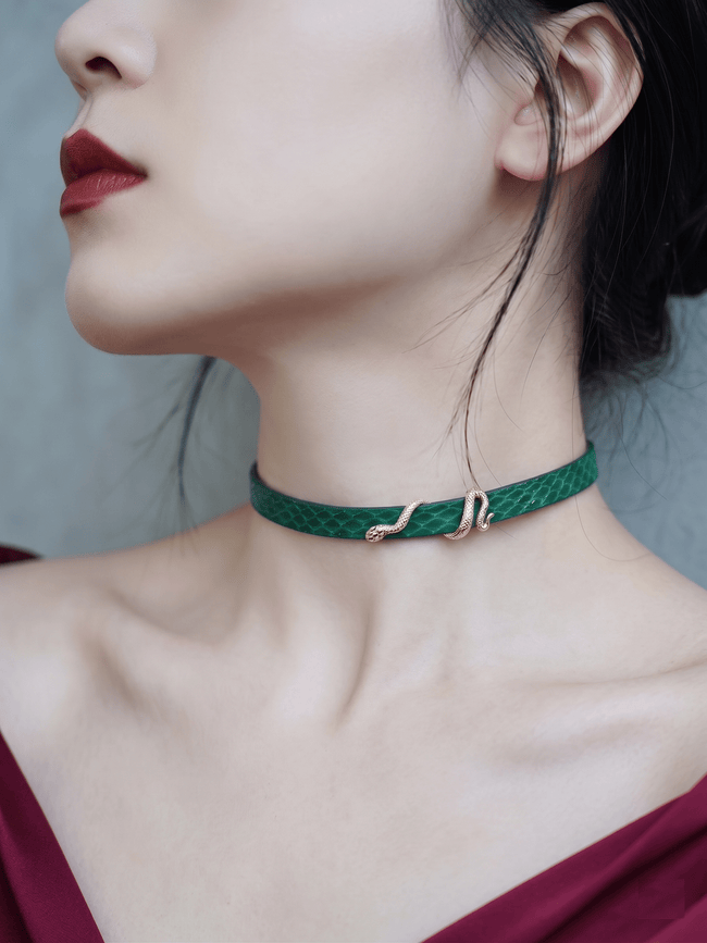 The Coil Collar - Hushcrafts LLC Hover Image
