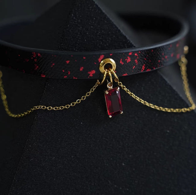 The Cruor Collar Main Image