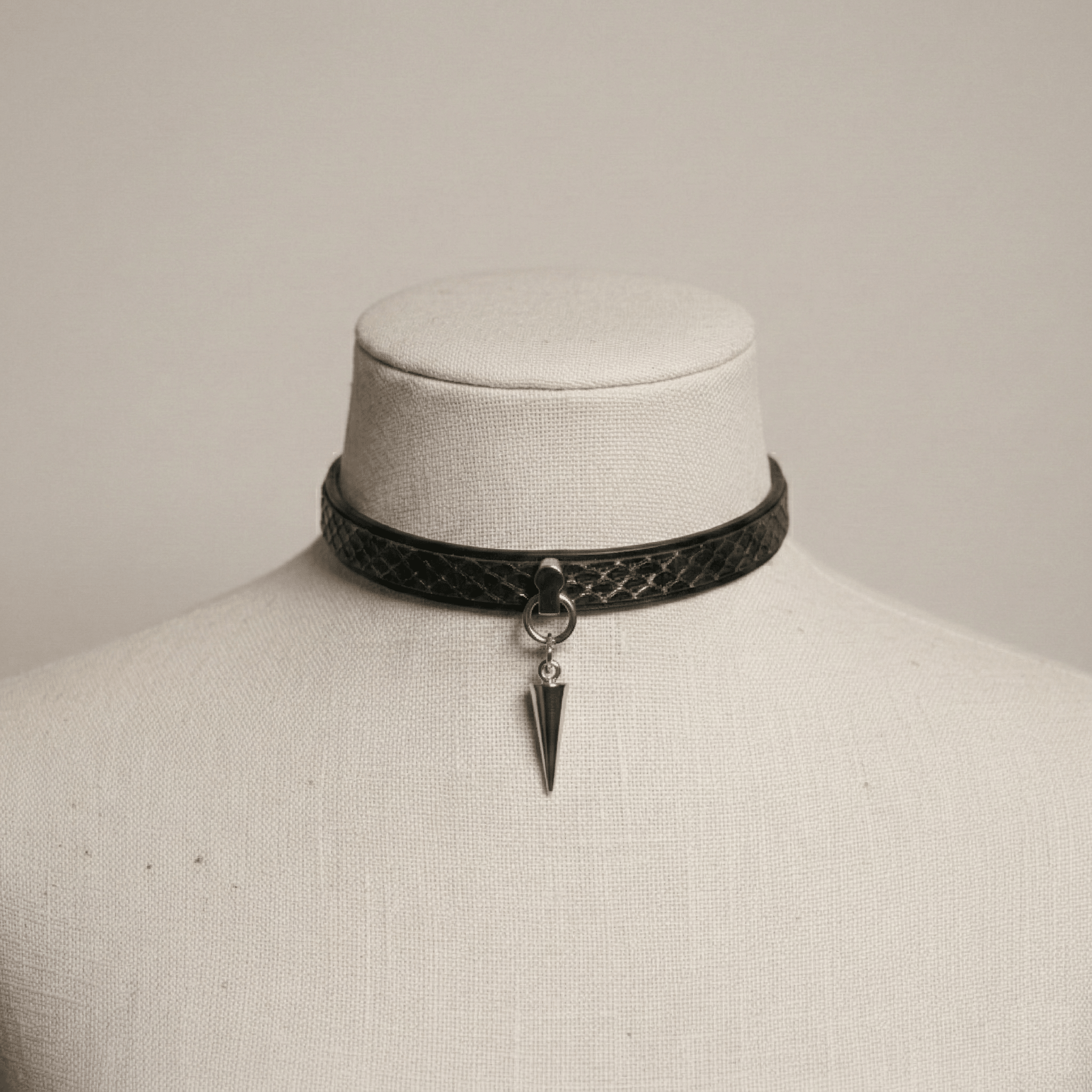 The Glacial Choker - Hushcrafts LLC