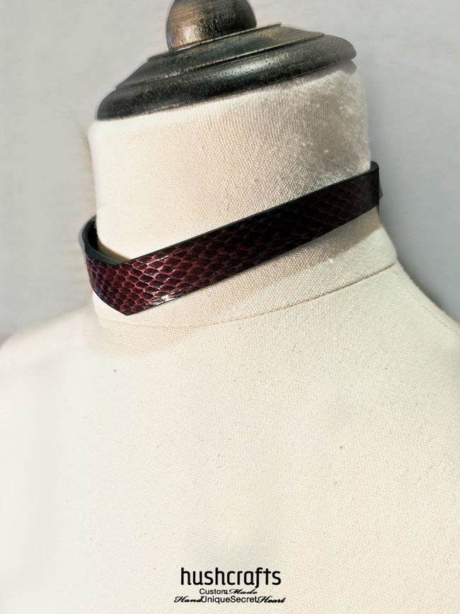 VANGUARD LOCKED Snake Leather Collar - hushcrafts Hover Image