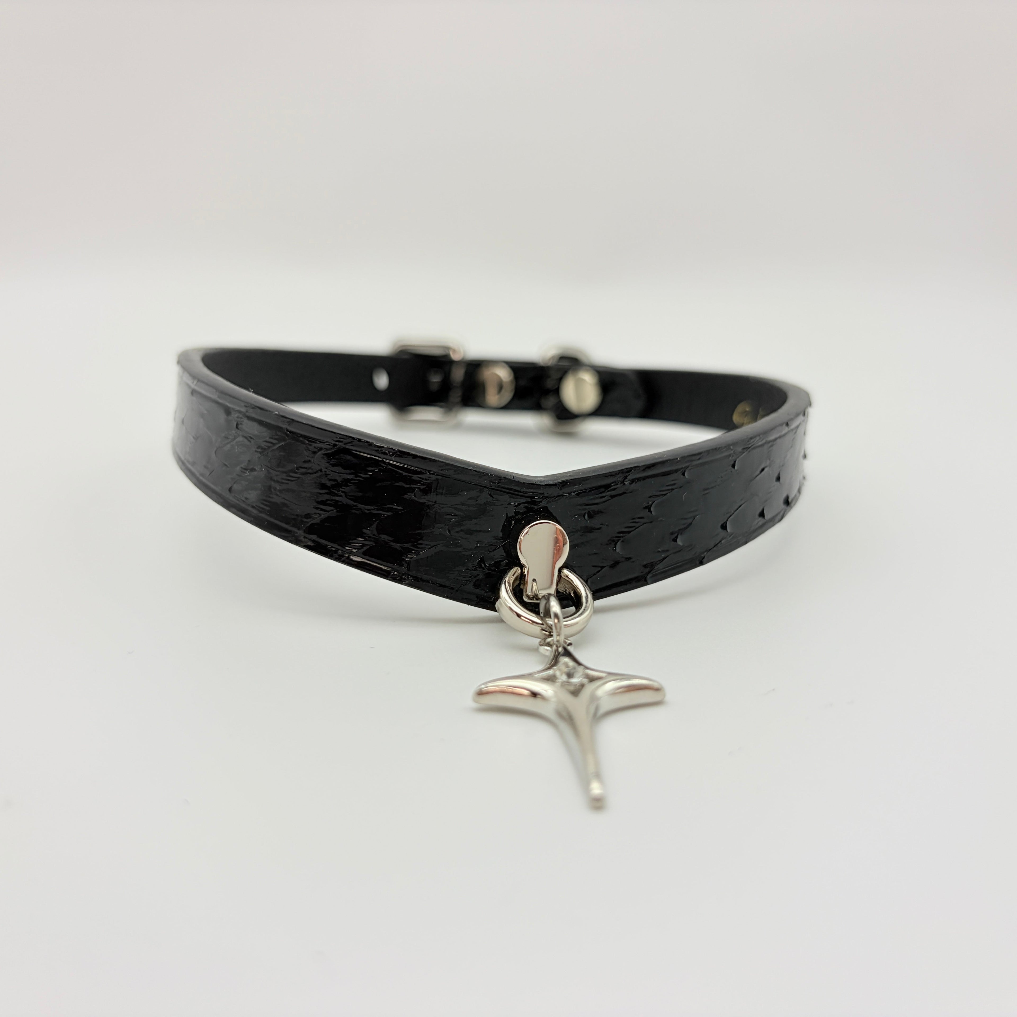 Vesper Choker – Black Python Leather Choker with Star Pendant | Hushcrafts® - Hushcrafts LLC