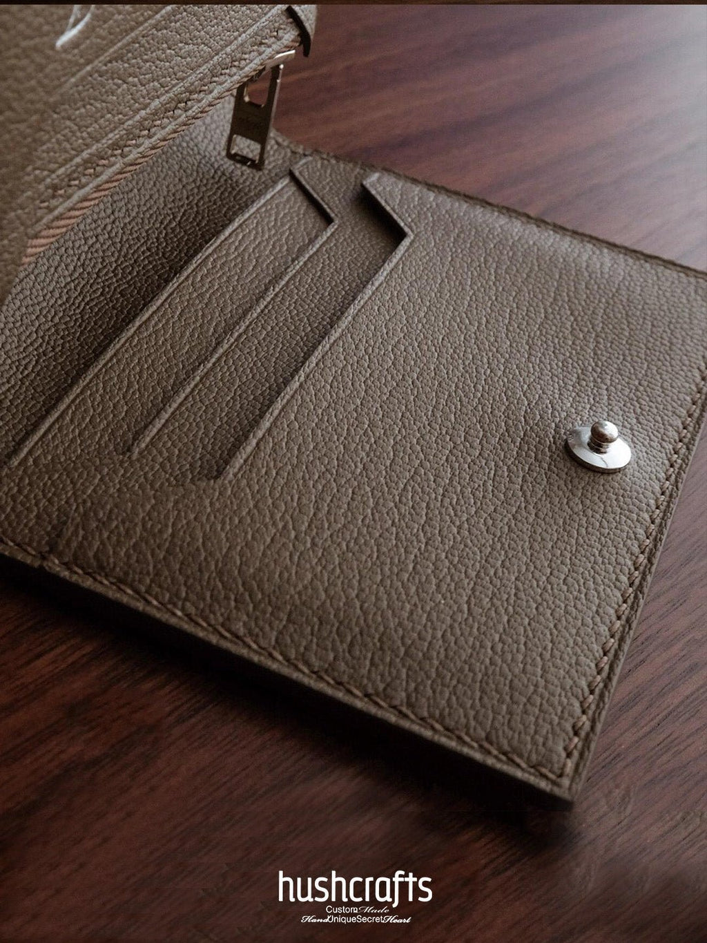 Wallet with Lock Clasp and Zipper - hushcrafts